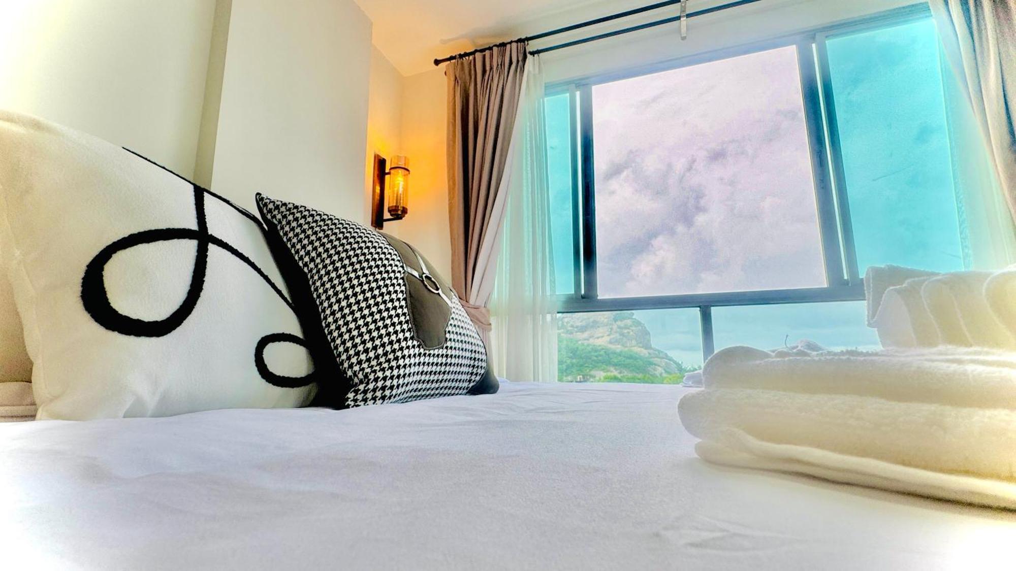 Sea&Mountain View,5 Mins Walk To Famous Beach With King Size Bed HHQ Exterior foto