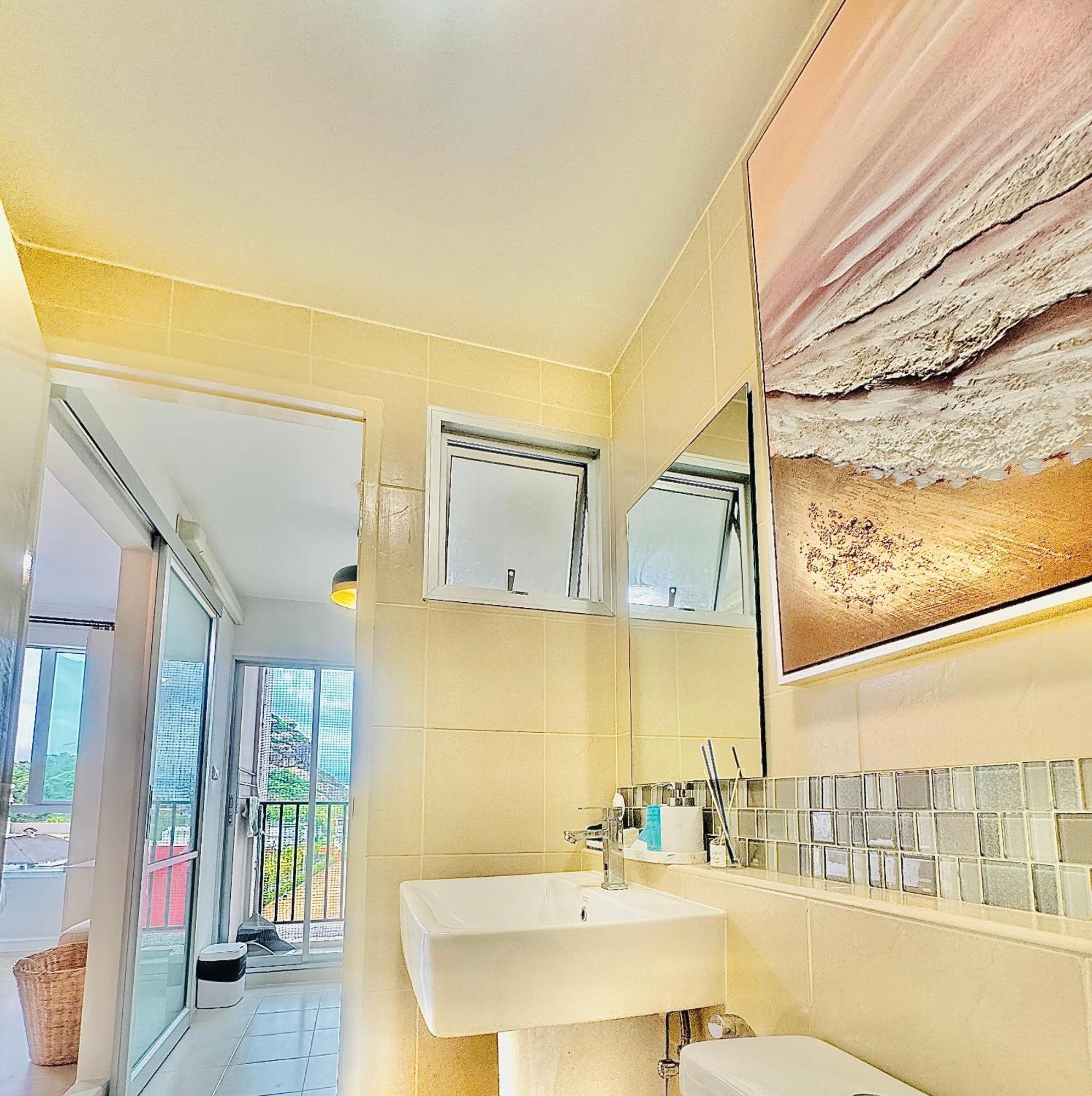Sea&Mountain View,5 Mins Walk To Famous Beach With King Size Bed HHQ Exterior foto